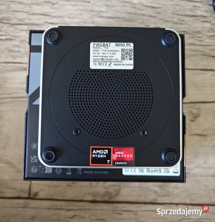 Nowy komp MiniPC Firebat Ryzen 7 255 H 24GB DDR5 śląskie
