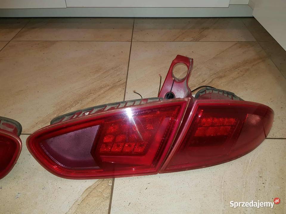 Lampy tył Leon 2 1P Led Lift FL Valeo FR