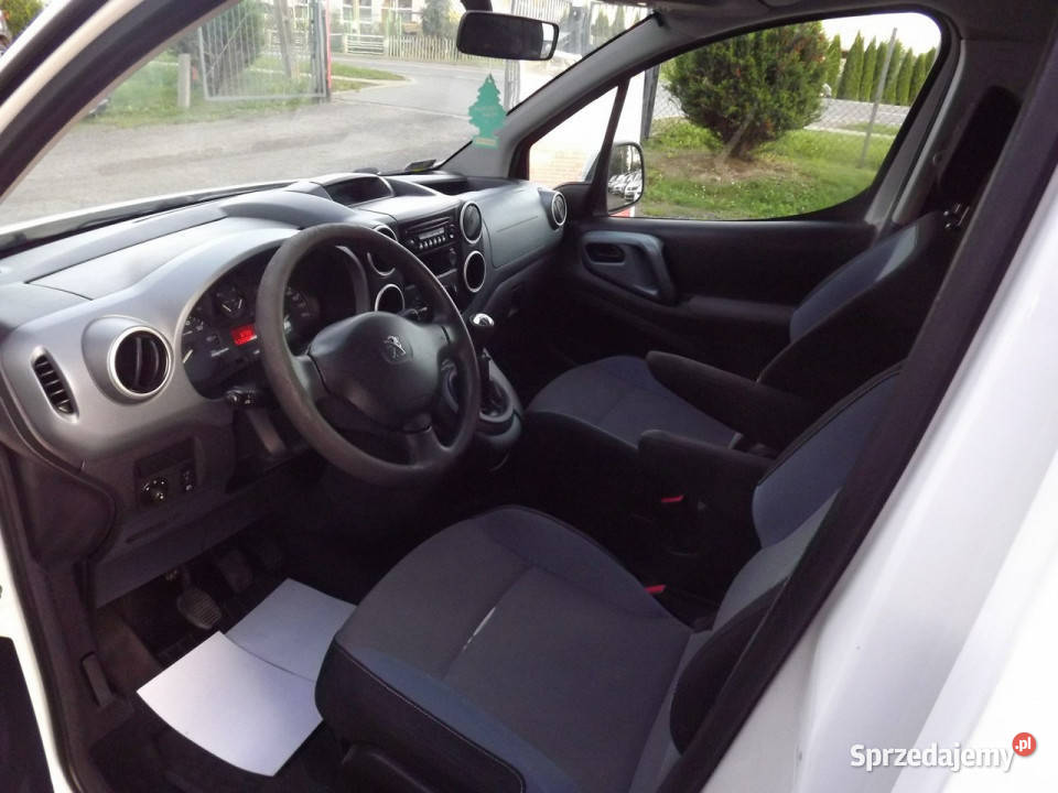 Peugeot Partner II 2008 światła do jazdy dziennej lubelskie Janów Lubelski