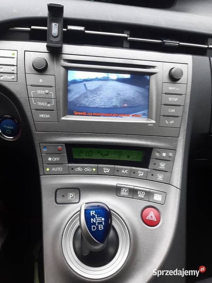 TOYOTA PRIUS MODEL LIFCIE 18 BENZYNAHYBRYDA 100 tempomat sprzedam