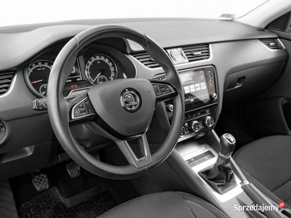 koda Octavia GD726WF16 TDI Ambition 2 stref isofix Gdańsk