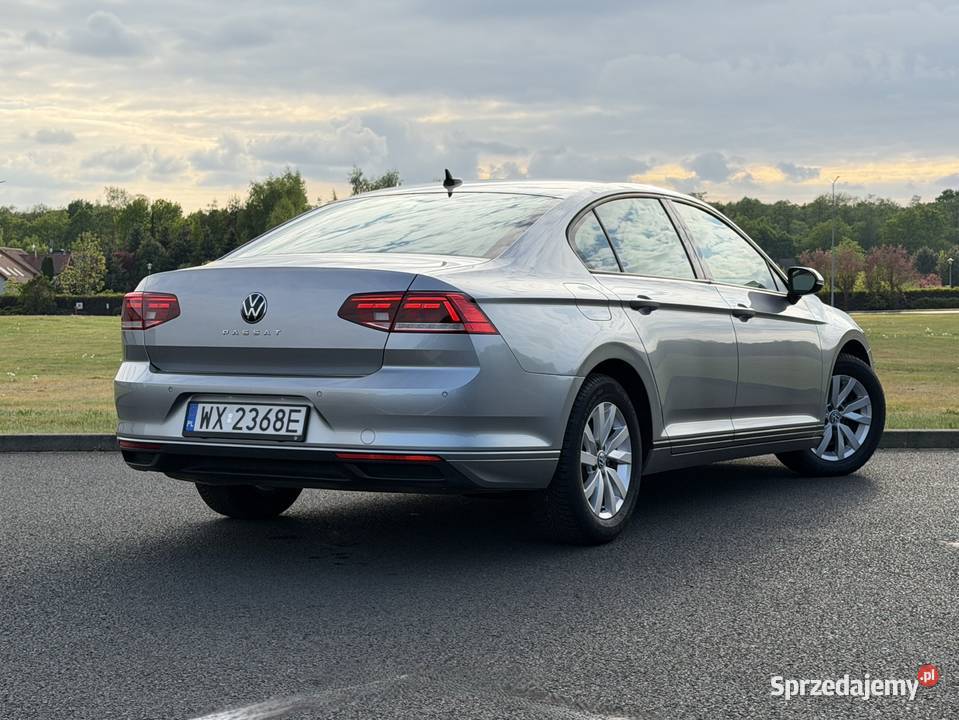 Passat 15TSI Salon 1wl LED CarPlay FV23 Grzane