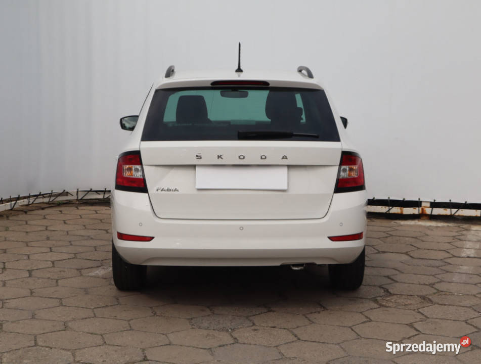 Skoda Fabia 10 TSI nieuszkodzony łódzkie Łódź sprzedam