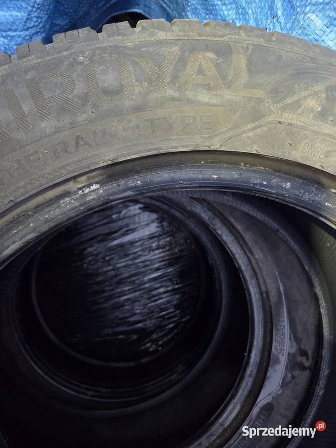 OPONY UNIROYAL 23555 R 18 4 Kawnice