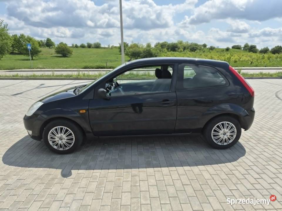 FIESTA Z KLIMATYZACJĄ długie opłaty Rok produkcji 2005 Fiesta Grajewo
