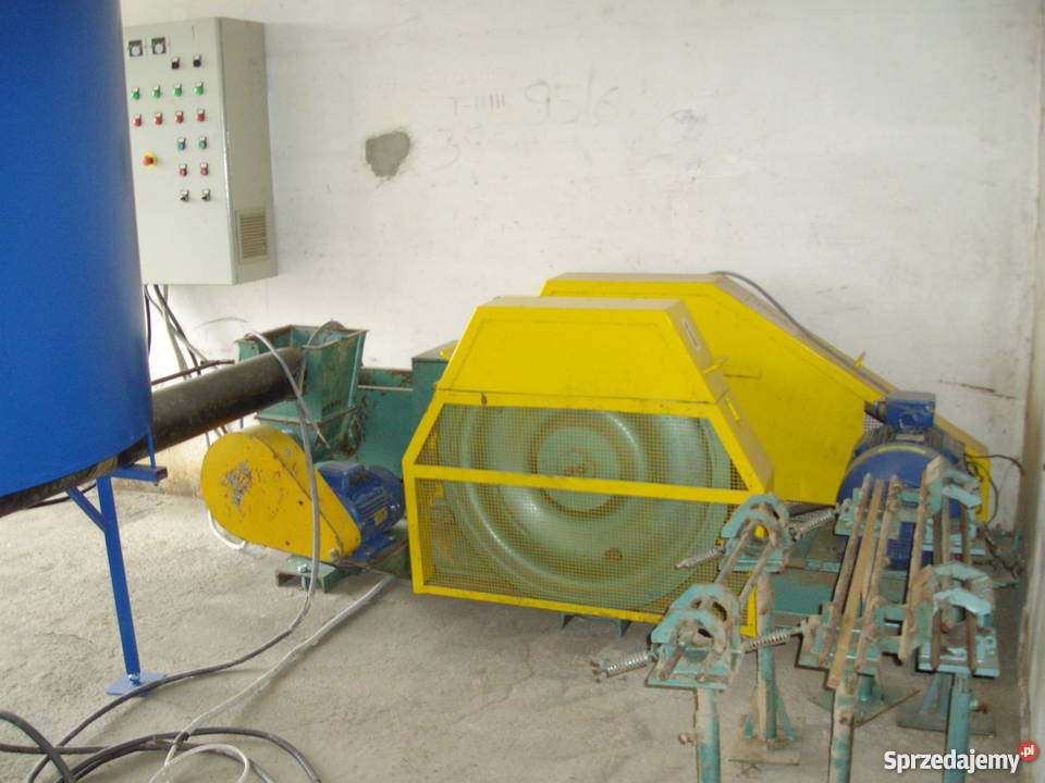 PELECIARKA BRYKIECIARKA trociny słoma WEKTOR