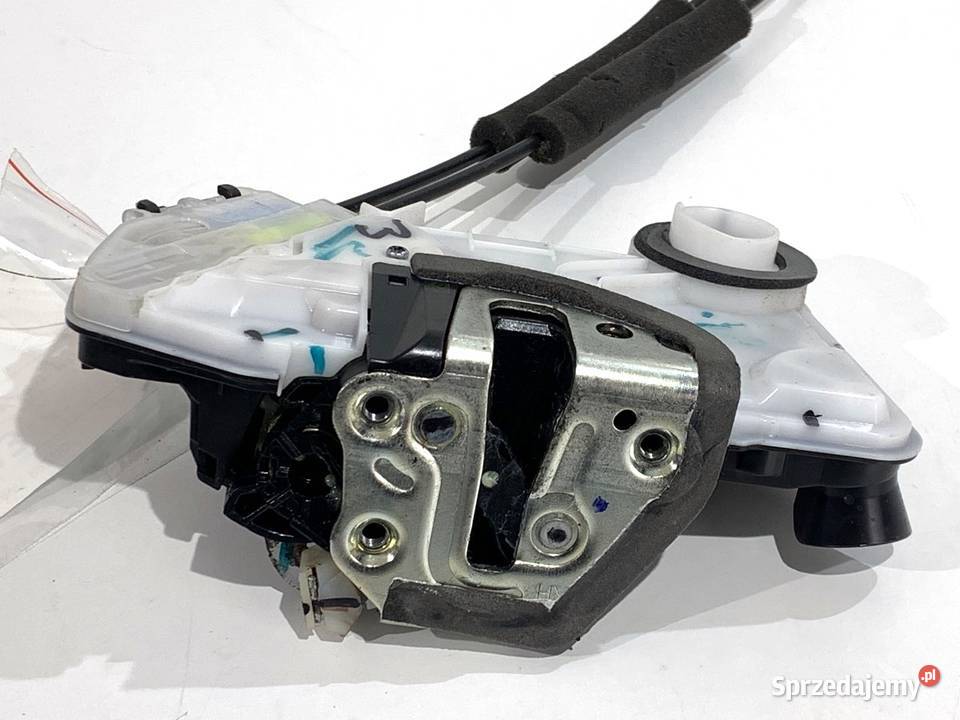 ZAMEK DRZWI PRAWY PRZÓD TOYOTA COROLLA E21