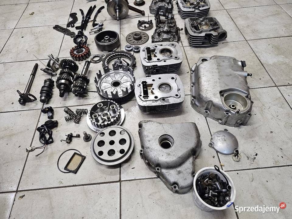 Suzuki VL 125 Intruder silnik części wał głowica Jelenia Góra