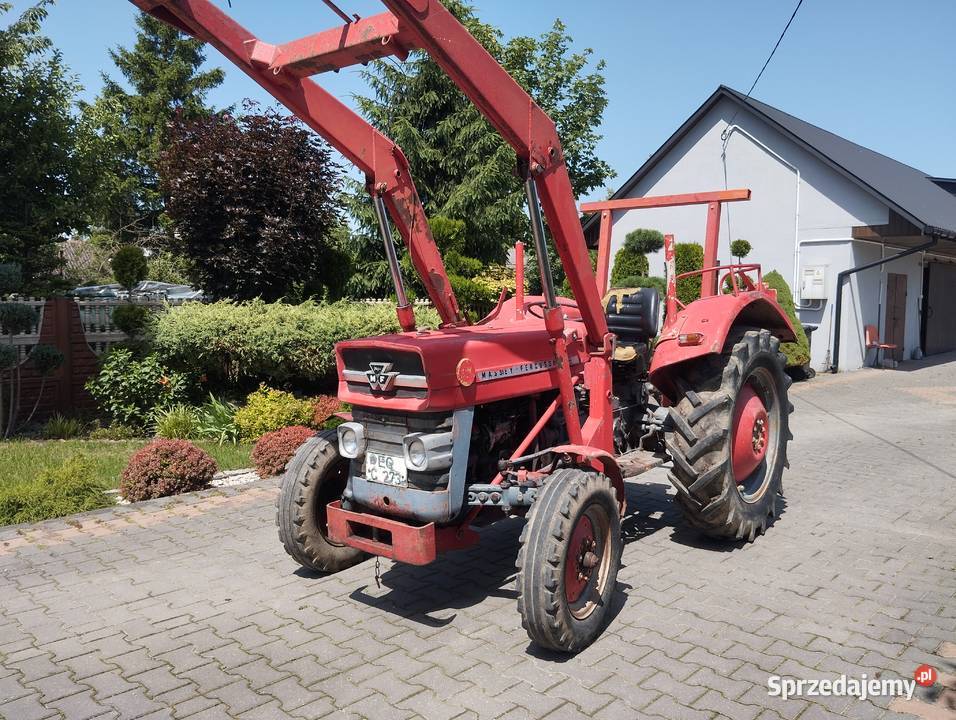 Ciągnik Massey Ferguson 135