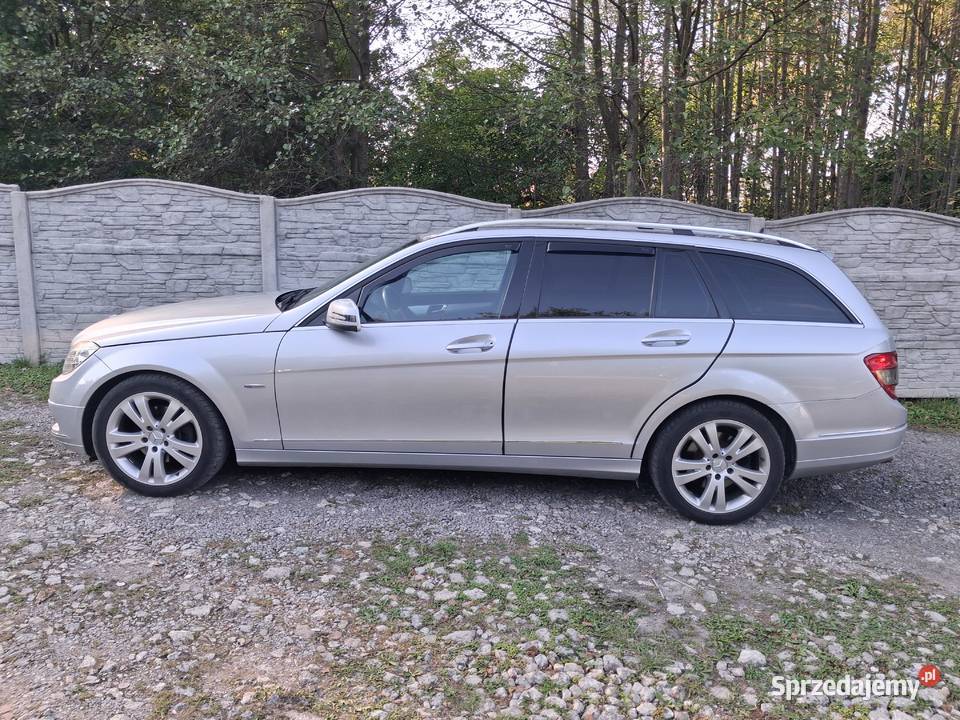 MercedesBenz C220 CDI 2010r aluminiowe felgi Klasa C Starachowice
