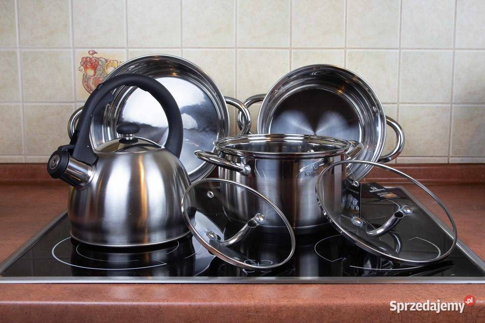 299 Zestaw dużych garnków nierdzewnych z Zabrze