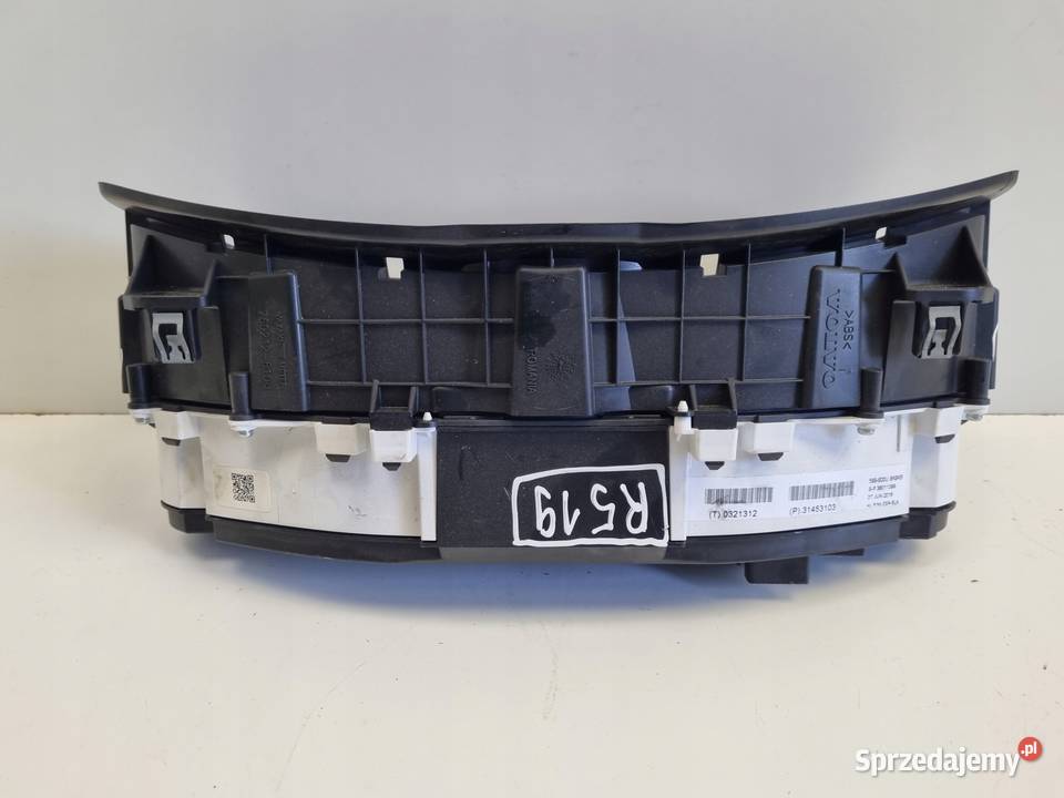 Volvo V40 II lift LICZNIK ZEGARY Europa 31453103 lubelskie