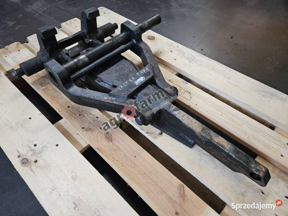 Zaczep dolny Valtra T174 N111 C90 Byków