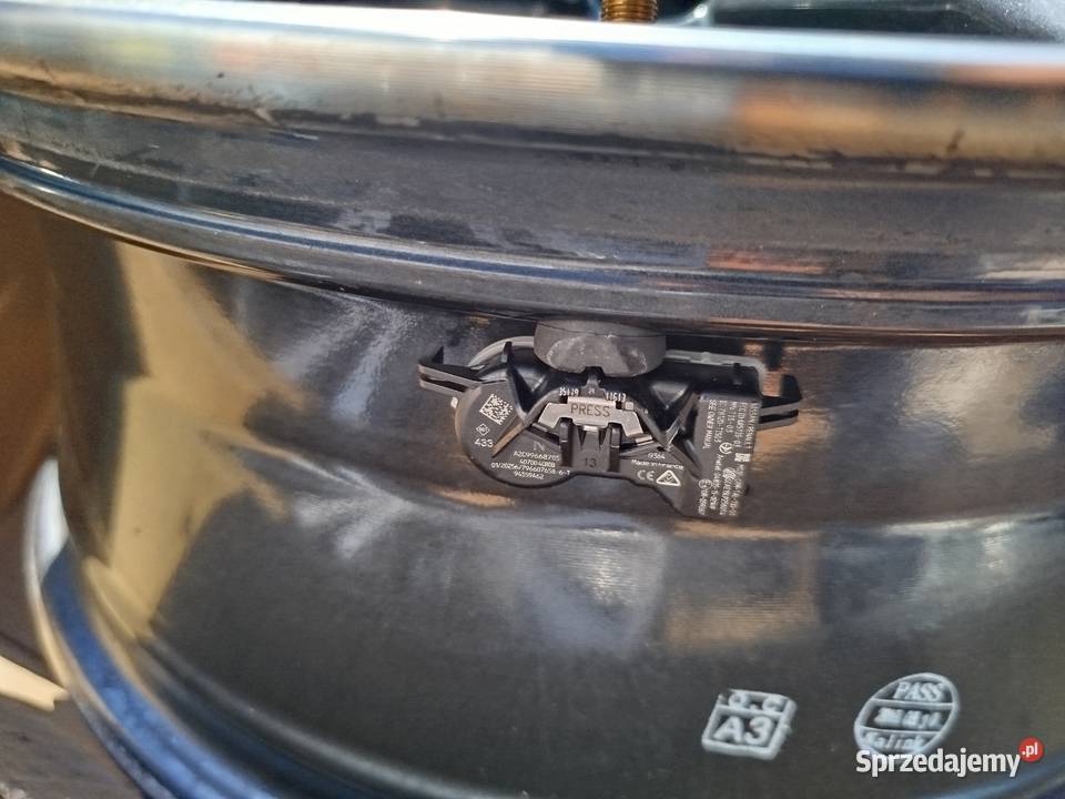 A971Alufelgi uzywane 18 5x1143 Nissan Qashqai Opony i felgi Bąków sprzedam