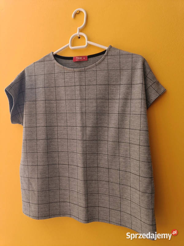 Szara bluzeczka tshirt w kratkę z krótkim Bluzki i koszule