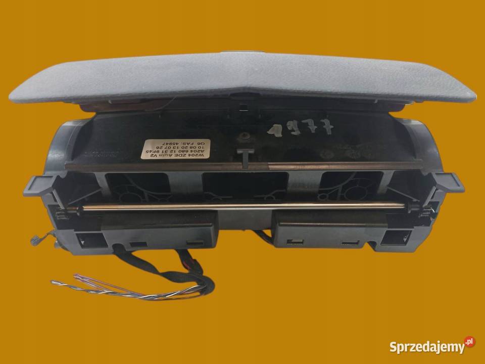 WYŚWIETLACZ A2046801231 MercedesBenz Cklasa III Liczniki i zegary