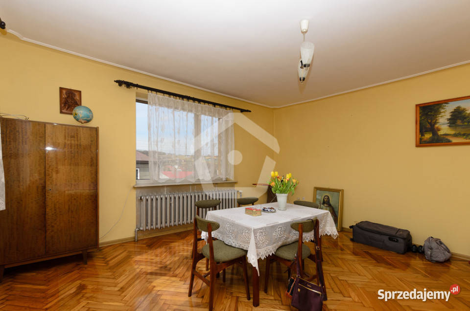 Dom z częścią pod lokal usługowy w centrum Nieruchomości podkarpackie Błażowa sprzedam