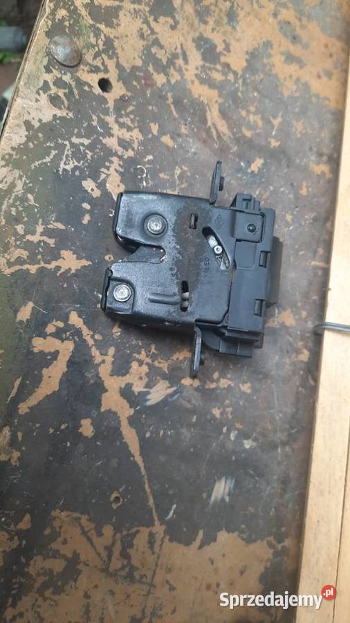 zamek klapy tylnej Nissan Micra K 12 Zamki, wkładki i kluczyki Szczecinek