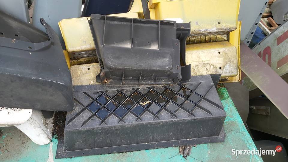 Mercedes ciężarowy nadkola różne i stopnie stare Przeźmierowo