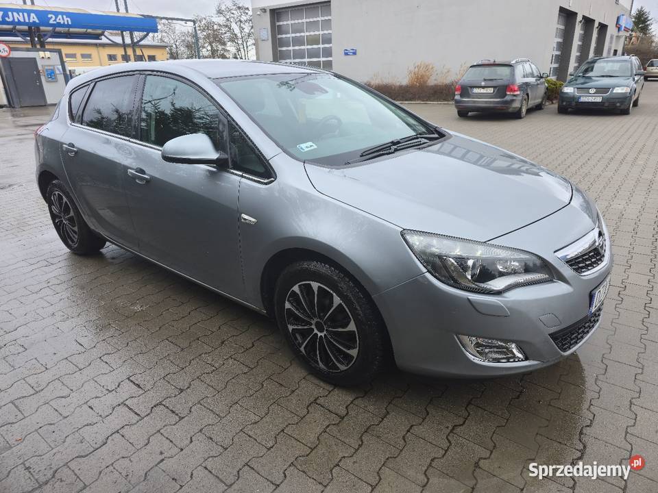 Opel Astra J 14 turbo 2011r Opel Ząbkowice Śląskie