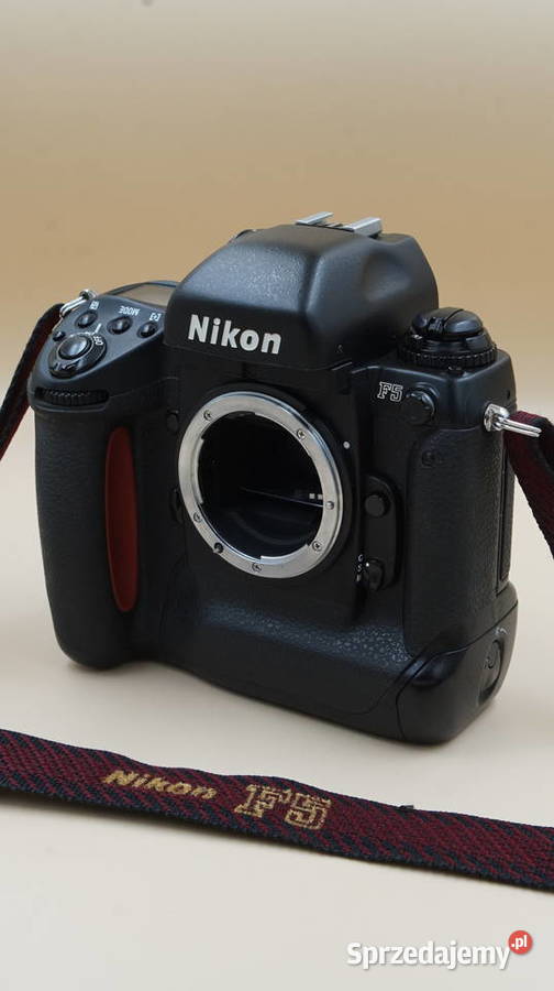 Aparat analogowy Nikon F5 Elektronika