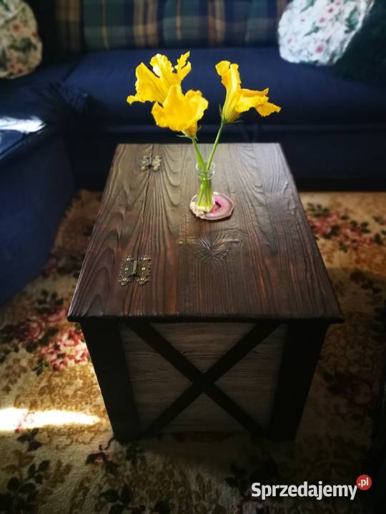Skrzynia drewniana stolik kawowy opalony z Radków sprzedam