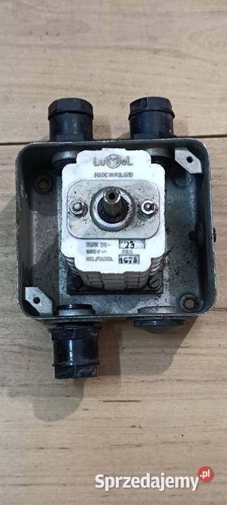 Włącznik wyłącznik 500V Przeworno sprzedam