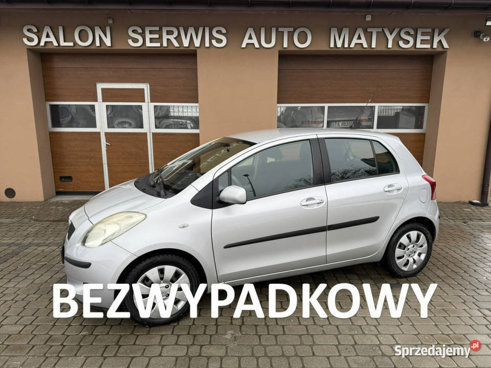 Toyota Yaris 13 87 Klimatyzacka Koła latozima II 87KM Orzech sprzedam