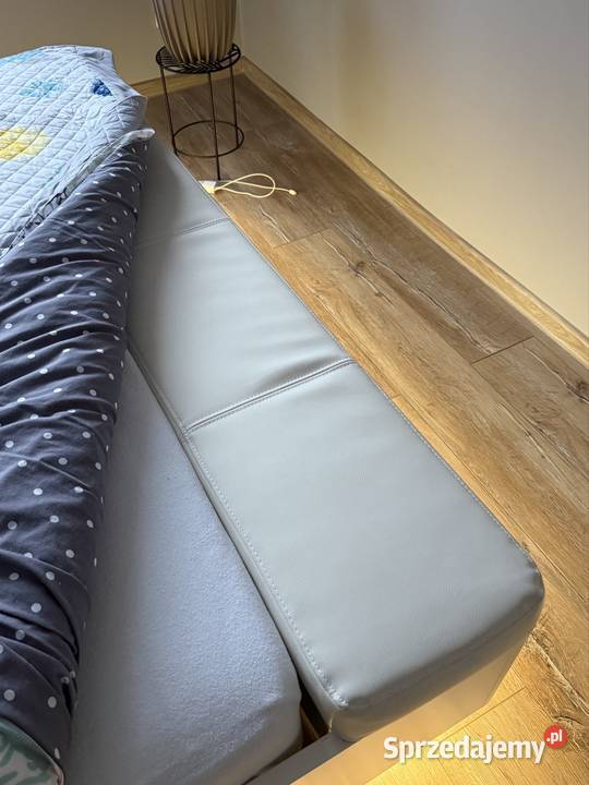 Tapicerowane łóżko podwójne 160x200 z szafkami 160cm Łóżka Piła sprzedam