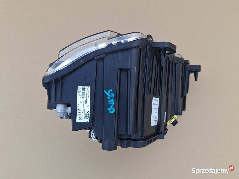 VOLVO FH5 FH 5 REFLEKTOR LEWY FULL LED LAMPA ciężarowe lubuskie Bieleń