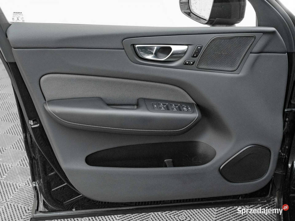 Volvo XC 60 GD1A238B4 B Plus Dark LED Kcof Skóra 197KM Pępowo sprzedam