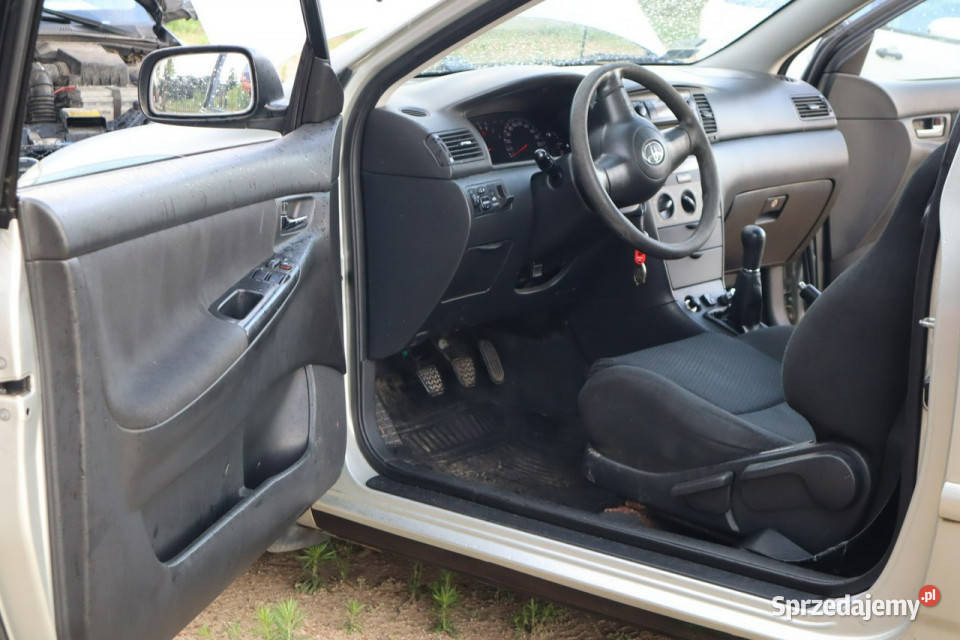 Toyota Corolla 2004r 14 Gaz Tanio Długie Opłaty VAT marża Corolla Warszawa sprzedam