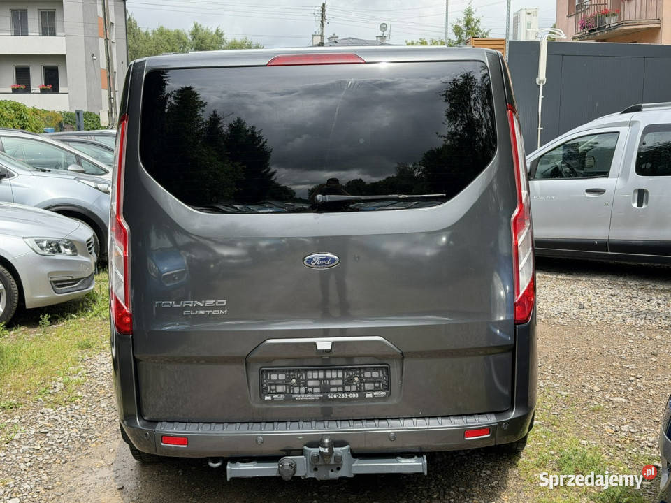 Ford Tourneo Custom
