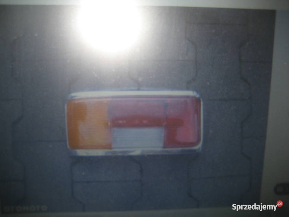 mercedes 115 w115 w 115 lampa tył lewa chrom wielkopolskie Rakoniewice sprzedam