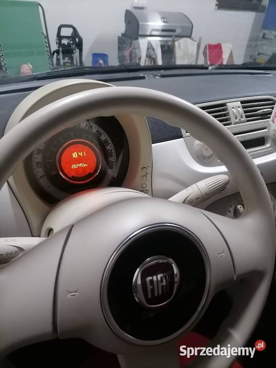 Sprzedam fiata 500 12 benzyna 2007 klimatyzacja Busko-Zdrój