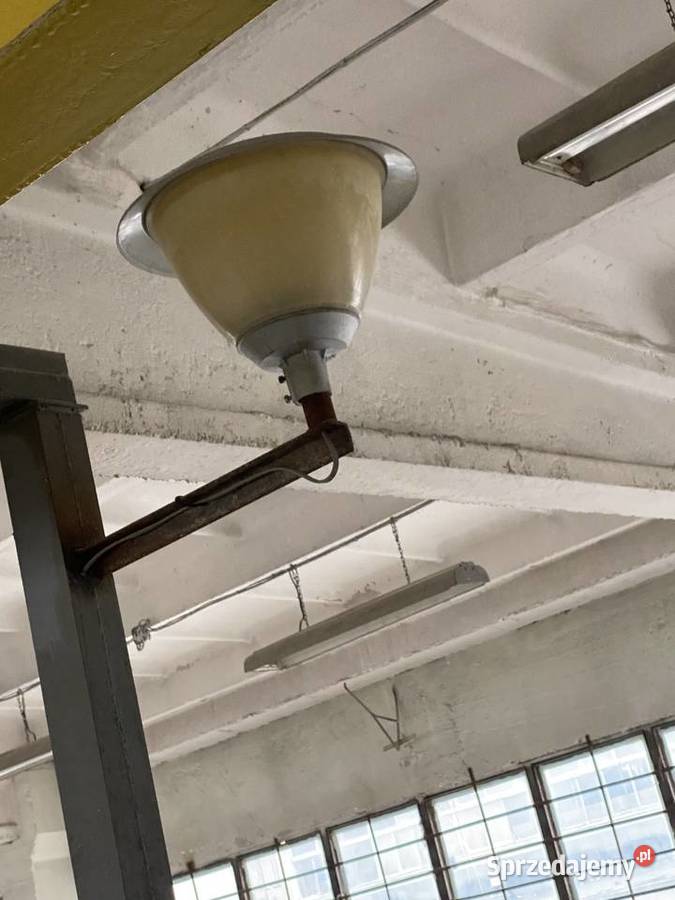 Lampa stary typ oświetleniowa przemysłowa Oświetlenie zewnętrzne Wola Murowana