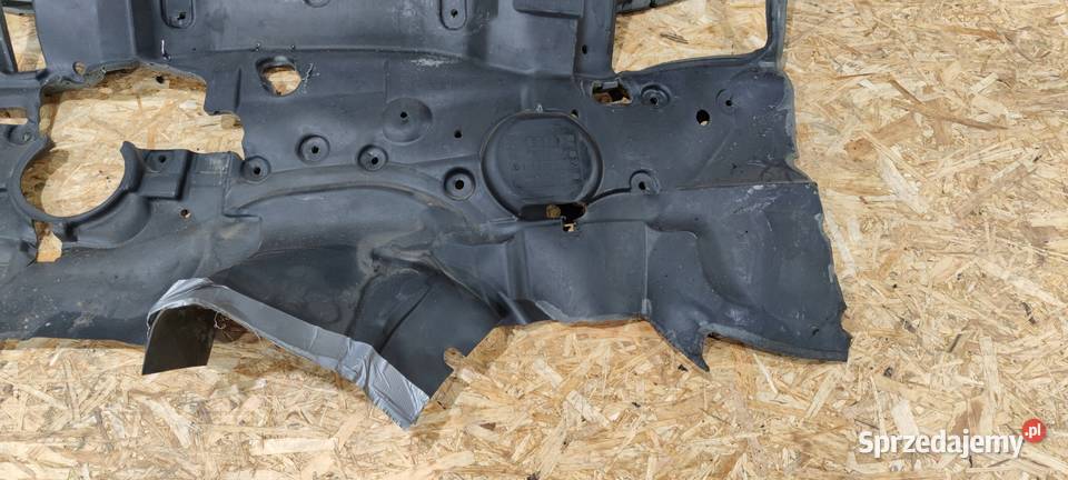 WYGŁUSZENIE ŚCIANY GRODZIOWEJ AUDI A4 B7 Przystajń