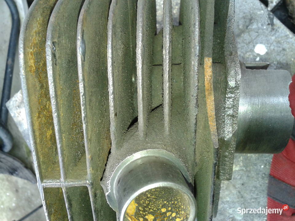 WSK 125 cylinder silnika Silniki i osprzęt Kęty