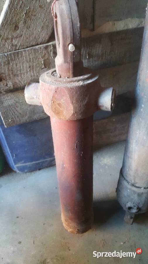 Siłownik hydrauliczny do ładowacza cyklop Rydzyna