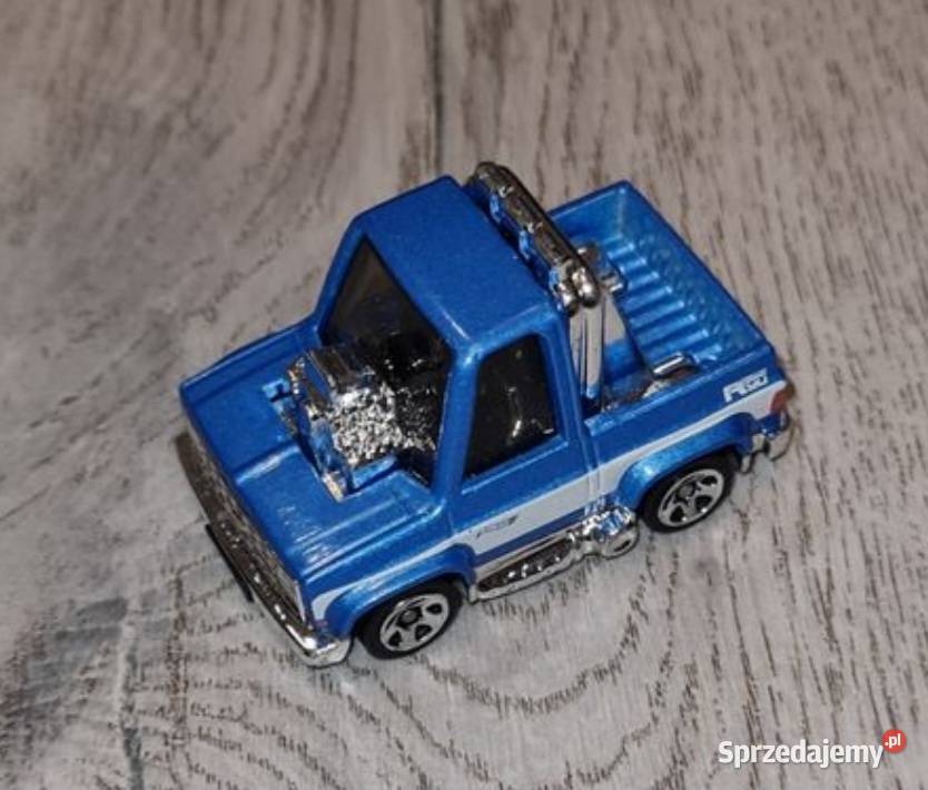 Autko samochód resorak Hot Wheels Toond 83 Chevy Plastik  łódzkie Łódź
