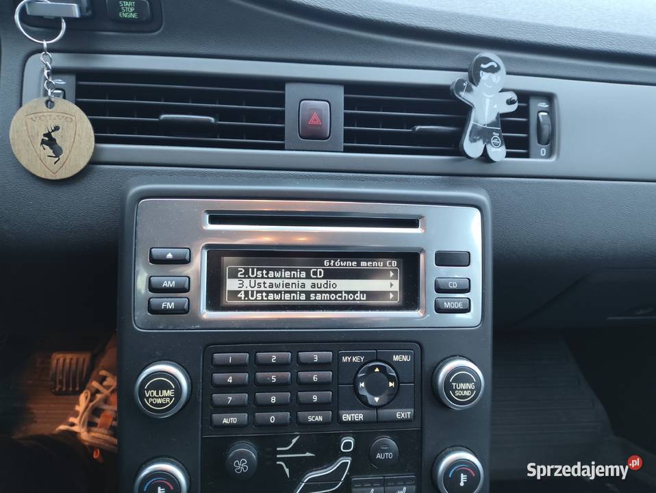 Volvo V70 20 benzyna ze Szwecji manual tempomat ESP Koszalin