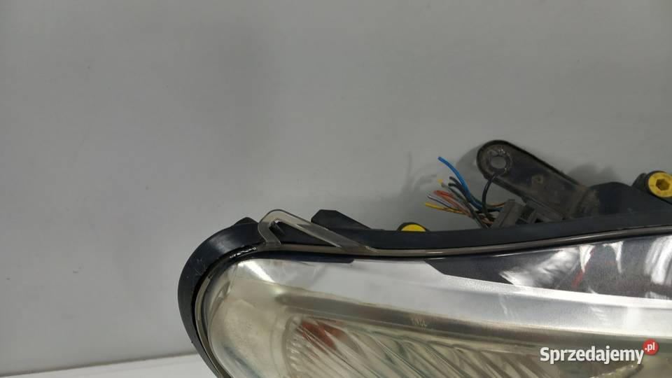 FORD S I LAMPA PRZÓD PRAWA wielkopolskie Zbierkowo