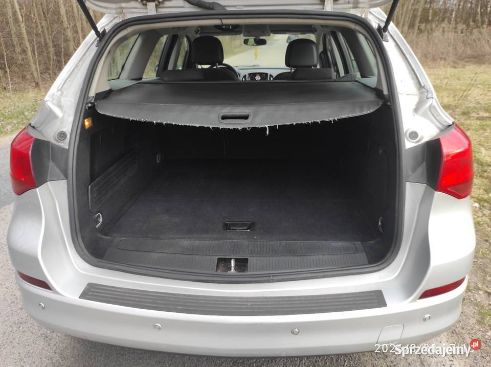 Opel Astra 17 kombi 17cdti isuzu ASR (kontrola trakcji)