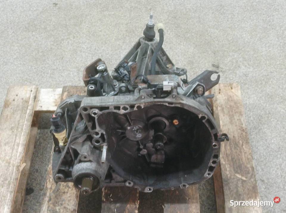 SKRZYNIA BIEGÓW JH3075 16 8V Dacia Sandero I