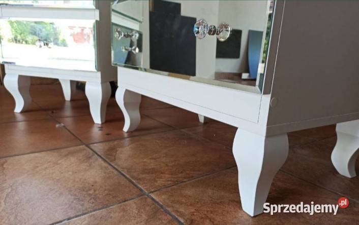 Komoda białaczarna Glamour nakastlik zestaw Nowy Sącz