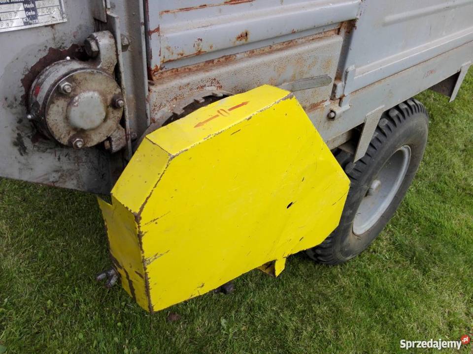 Rozrzutnik Obornika Jednoosiowy 3t T032 Przyczepy rolnicze Tarnawa