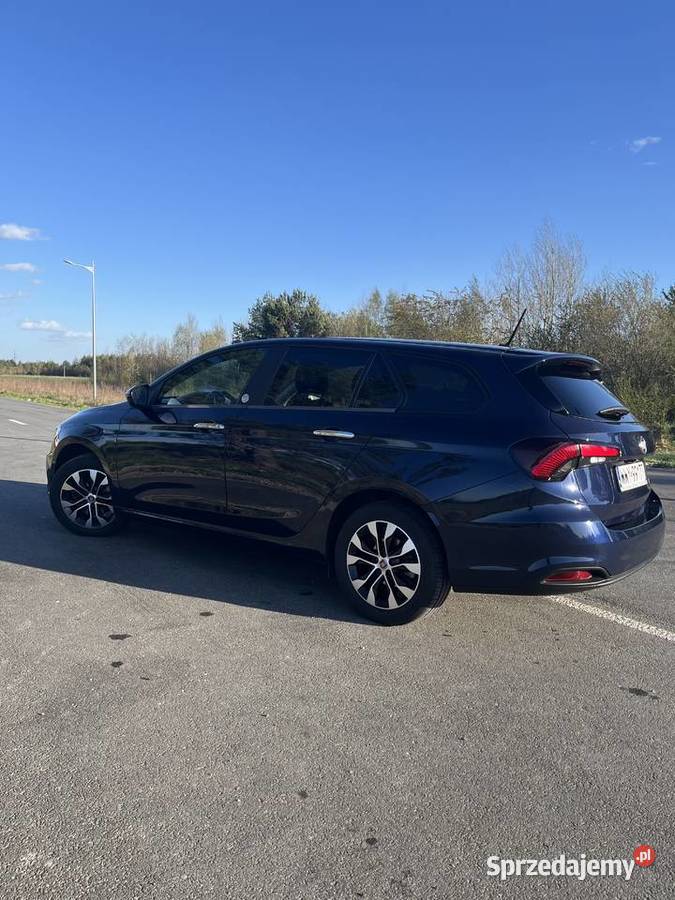 Fiat Tipo 14 TJet wersja Mirror z polskiego Wyszków