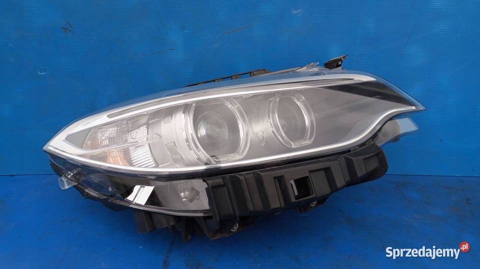 Reflektor Przód strona prawa BMW 2 F22 F23 Nowy Tomyśl