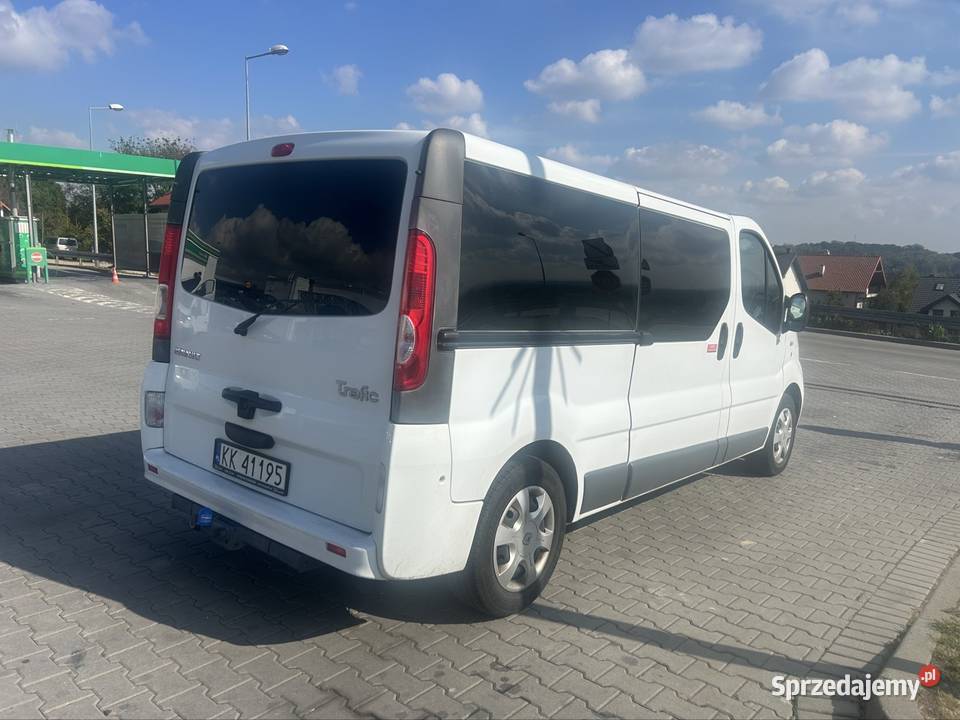Renault Trafic I Lift 9 osób Long 2013 20 Dci manualna Renault Kraków sprzedam