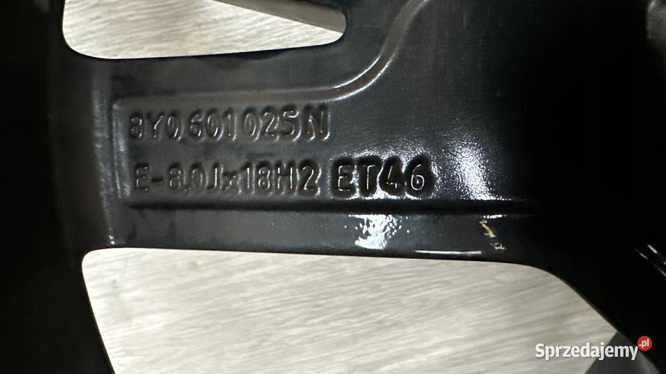 AUDI A3 FELGA ALUMINIOWA 8Y0601025N 18 80 5X112 aluminiowe